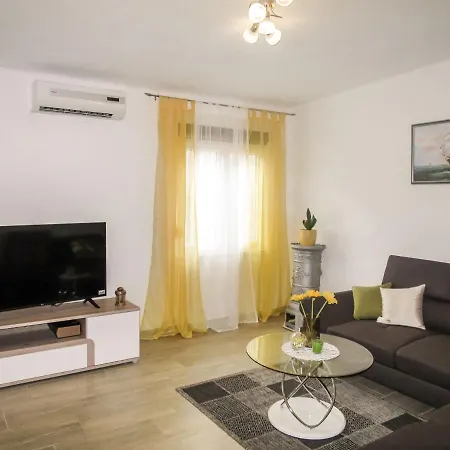 Apartment Nikola - Srd331