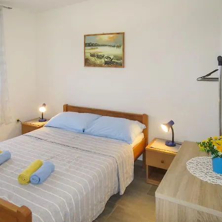 Apartment Nikola - Srd331