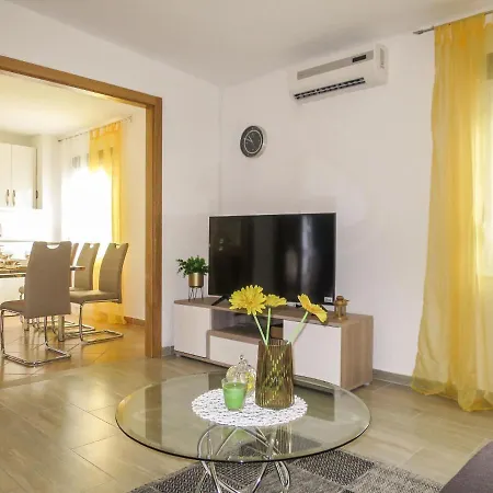Apartmán Apartment Nikola - Srd331 Rovanjska